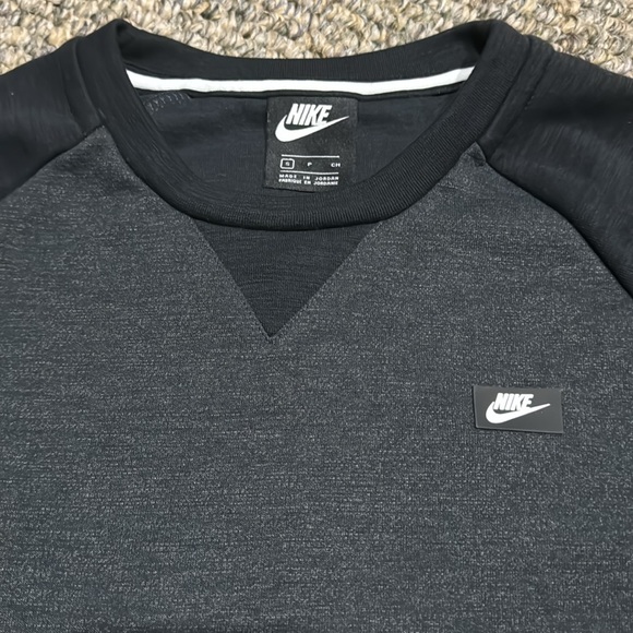 Nike men’s crew sweatshirt charcoal/black small - Picture 2 of 5
